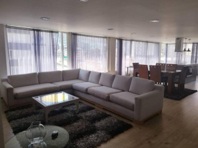 Amplio apartamento con servicios incluidos
